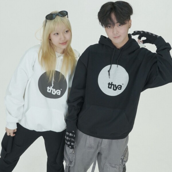 틴스튜디오,thya circle Hoodie